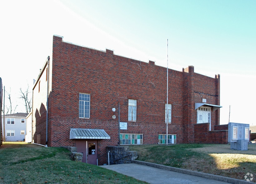 908 W Main St, Blue Springs, MO for sale - Building Photo - Image 2 of 3