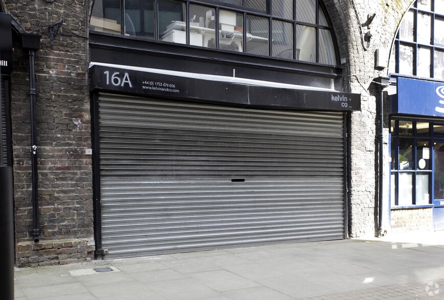 Bridgewater Way, Windsor à louer - Photo du bâtiment - Image 3 de 4