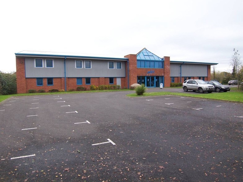 Bath Rd, Atworth à vendre - Photo du bâtiment - Image 3 de 9