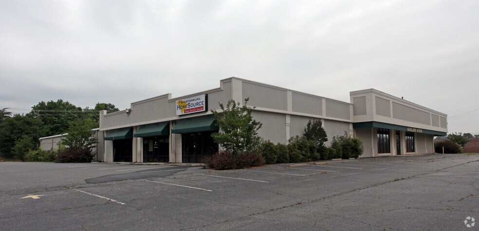 445 S Blackstock Rd, Spartanburg, SC for lease - Primary Photo - Image 1 of 15