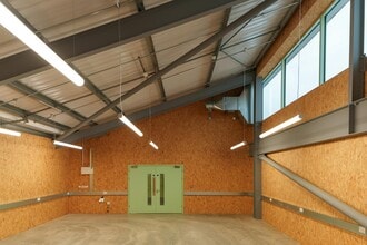 199 Eade, London for lease Interior Photo- Image 2 of 6