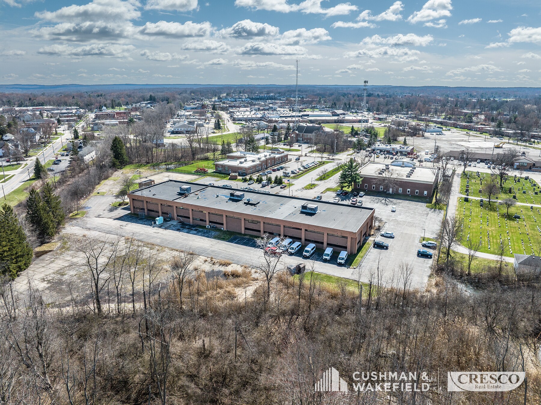 33001 Solon Rd, Solon, OH for lease Building Photo- Image 1 of 4