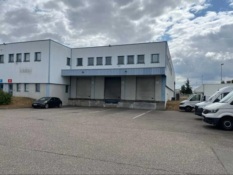 66 Avenue Des Freres Montgolfier, Genas for lease - Building Photo - Image 3 of 11