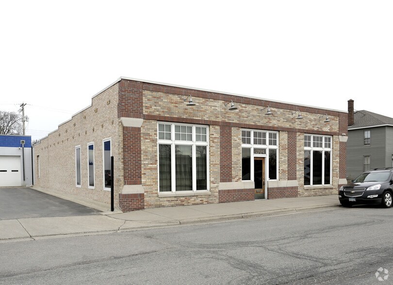 2104 4th Ave S, Minneapolis, MN for sale - Primary Photo - Image 1 of 5