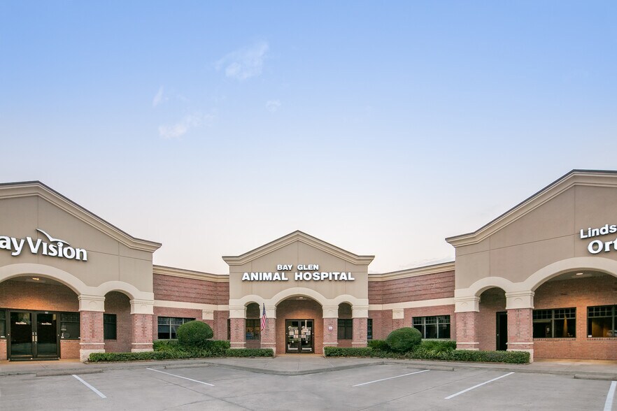 1616 Clear Lake City Blvd, Houston, TX à louer - Photo du bâtiment - Image 2 de 4