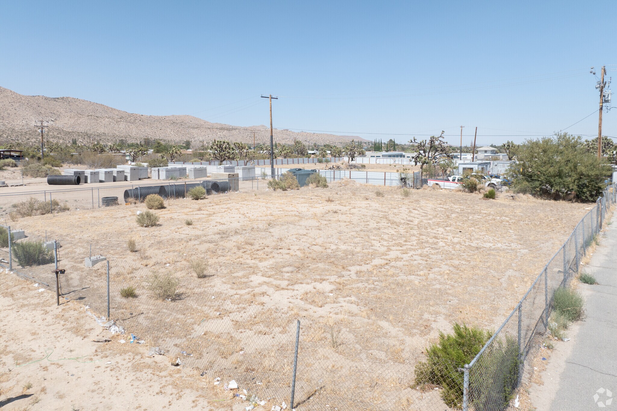 7243 Mohawk Trl, Yucca Valley, CA for sale Primary Photo- Image 1 of 5