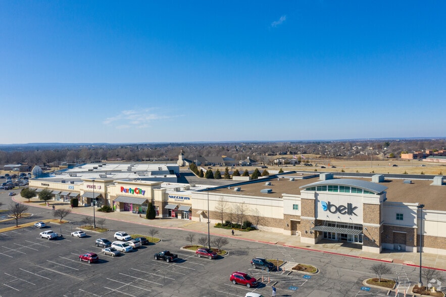 9110 N 121st Ave E, Owasso, OK for lease - Building Photo - Image 1 of 26