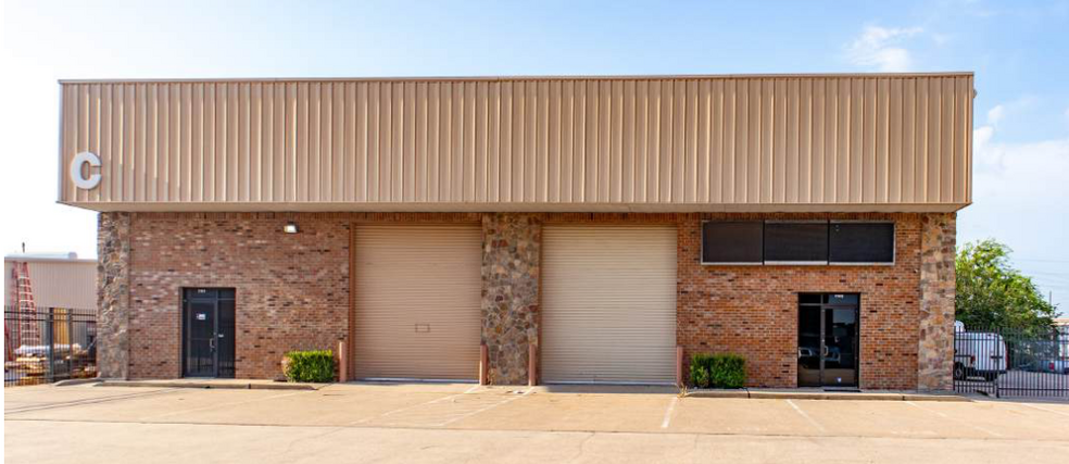 10963 Cutten Rd, Houston, TX for lease - Building Photo - Image 1 of 12