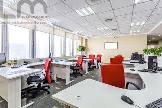 Plus de détails pour Multi-résidentiel à vendre