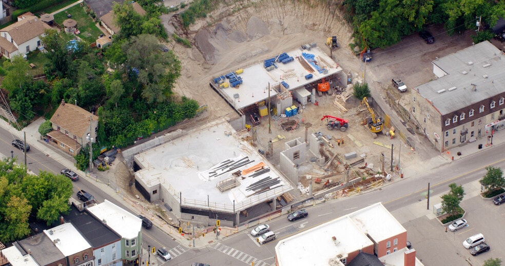 16 Queen St W, Cambridge, ON for lease - Building Photo - Image 2 of 55