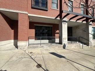 Plus de détails pour 121 E 6th St, Bloomington, IN - Bureau à louer