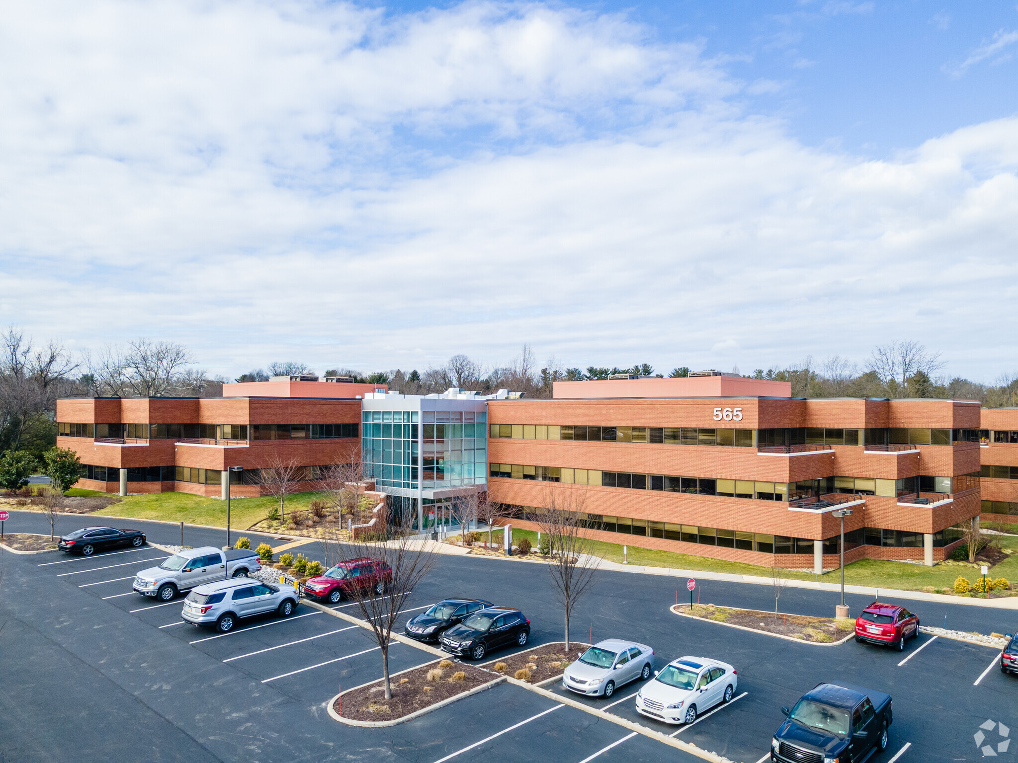 565 E Swedesford Rd, Wayne, PA for lease Building Photo- Image 1 of 10