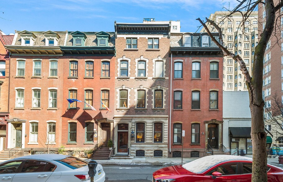 1905 Spruce St, Philadelphia, PA for lease - Primary Photo - Image 1 of 23