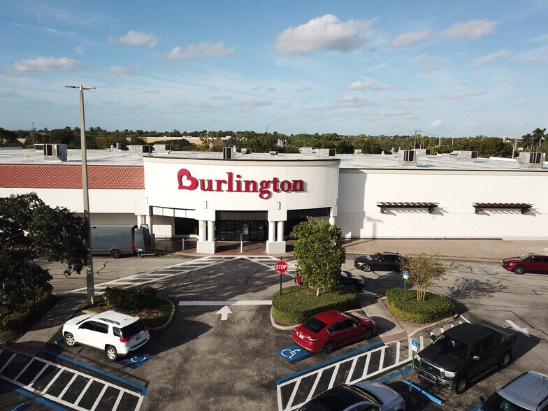 Southern Blvd, Wellington, FL à louer - Photo du bâtiment - Image 3 de 18