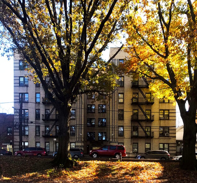 3650 Bronx Blvd, Bronx, NY for sale - Building Photo - Image 2 of 28