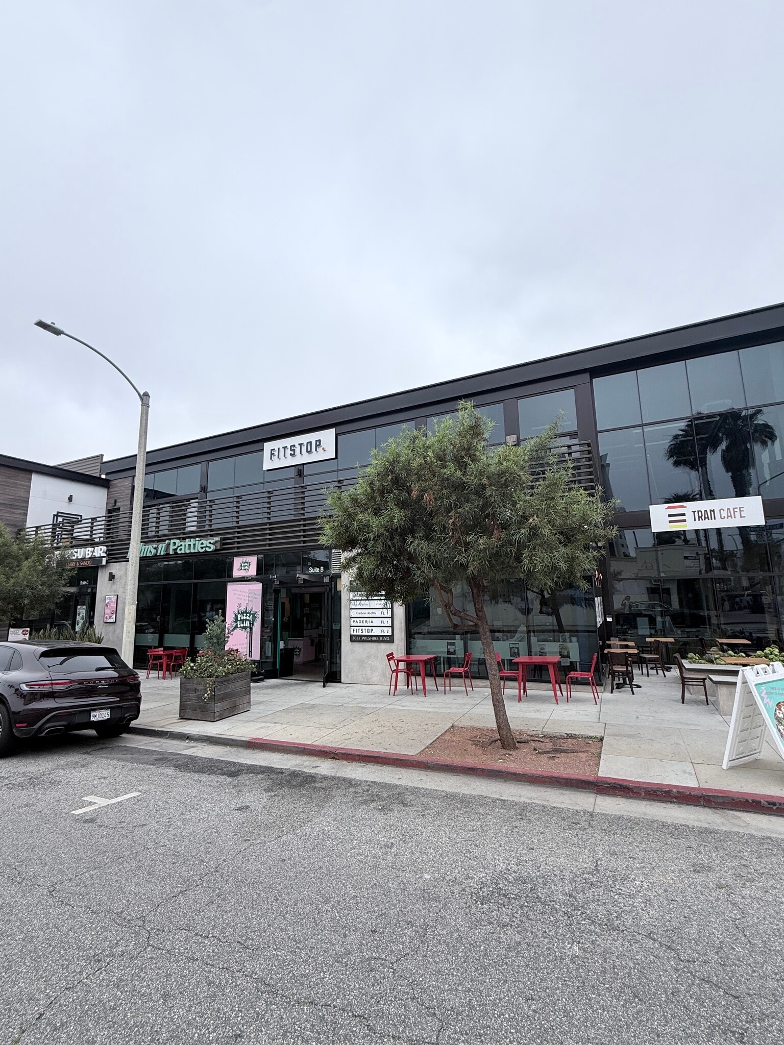 3032 Wilshire Blvd, Santa Monica, CA for lease Building Photo- Image 1 of 18