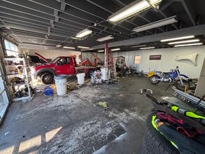 13602 SE Mcloughlin Blvd, Portland, OR à louer Autre- Image 1 de 1