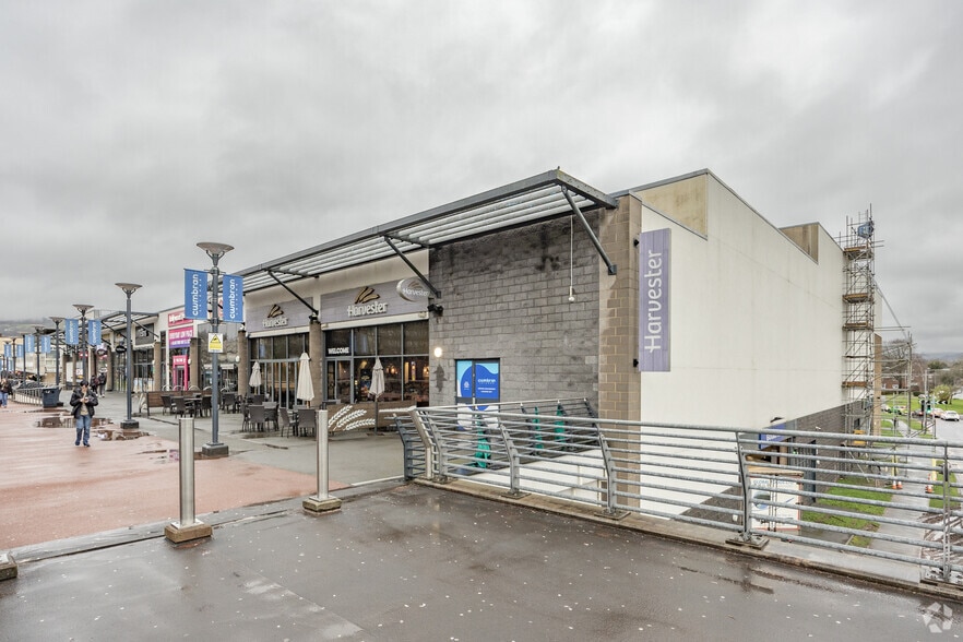 Glyndwr Rd, Cwmbran à vendre - Photo du bâtiment - Image 3 de 4