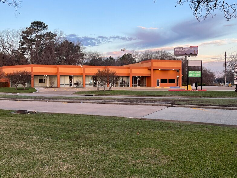 18405 SH 249, Houston, TX à louer - Photo du bâtiment - Image 1 de 1