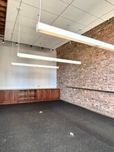 1027-1031 W Madison St, Chicago, IL for lease Interior Photo- Image 2 of 10