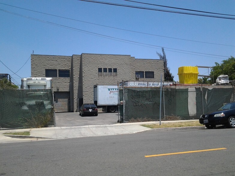 911 W C St, Wilmington, CA à louer - Photo du bâtiment - Image 2 de 26