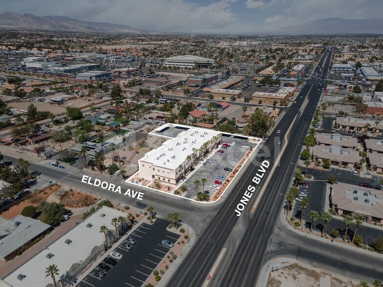 2675 S Jones Blvd, Las Vegas, NV à louer - Photo du bâtiment - Image 2 de 4