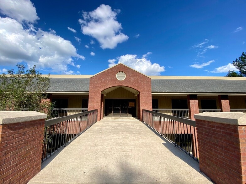 1200 Brookstone Centre Pky, Columbus, GA for lease - Building Photo - Image 1 of 14
