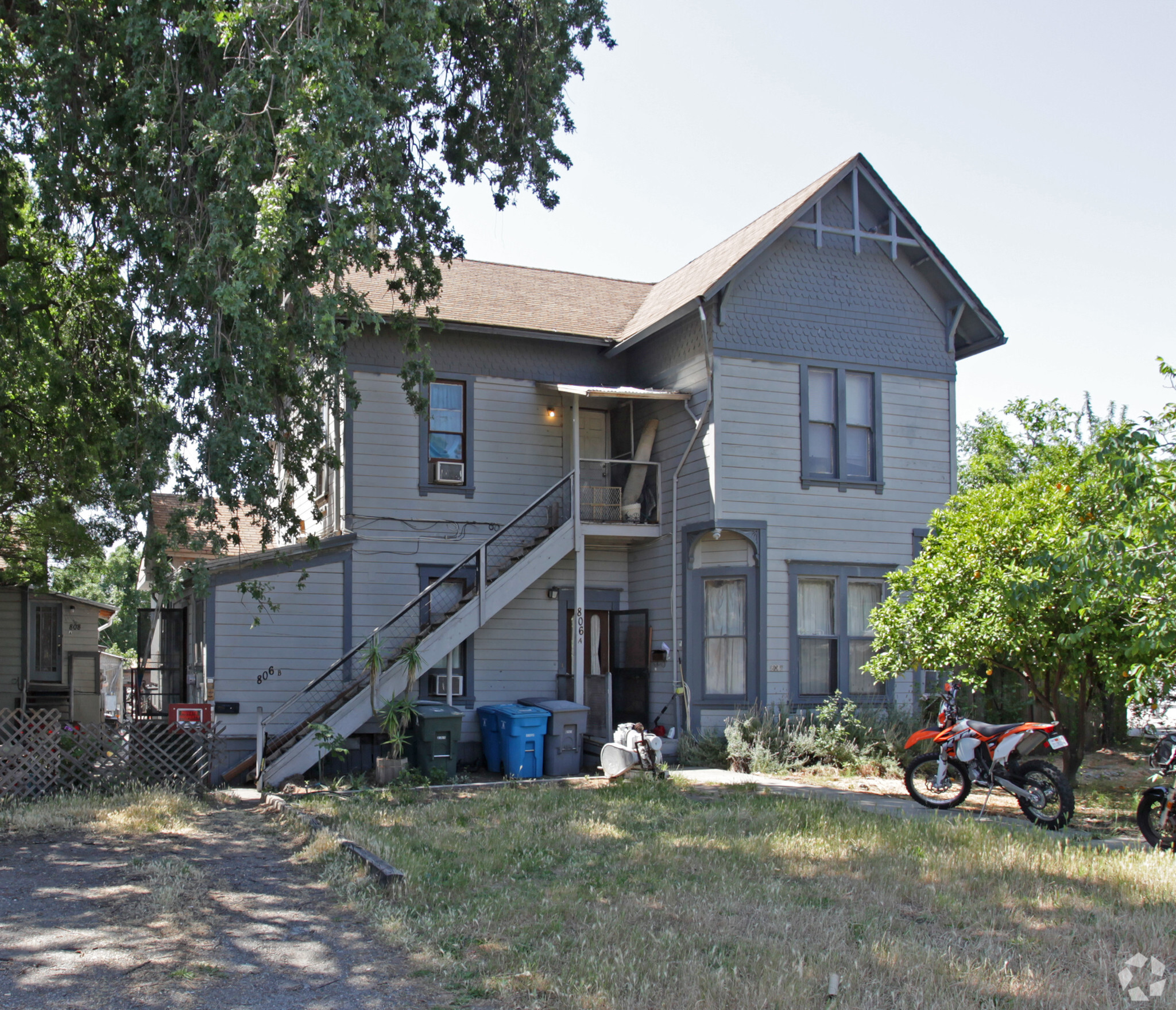 806 E Monte Vista Ave, Vacaville, CA for sale Primary Photo- Image 1 of 4