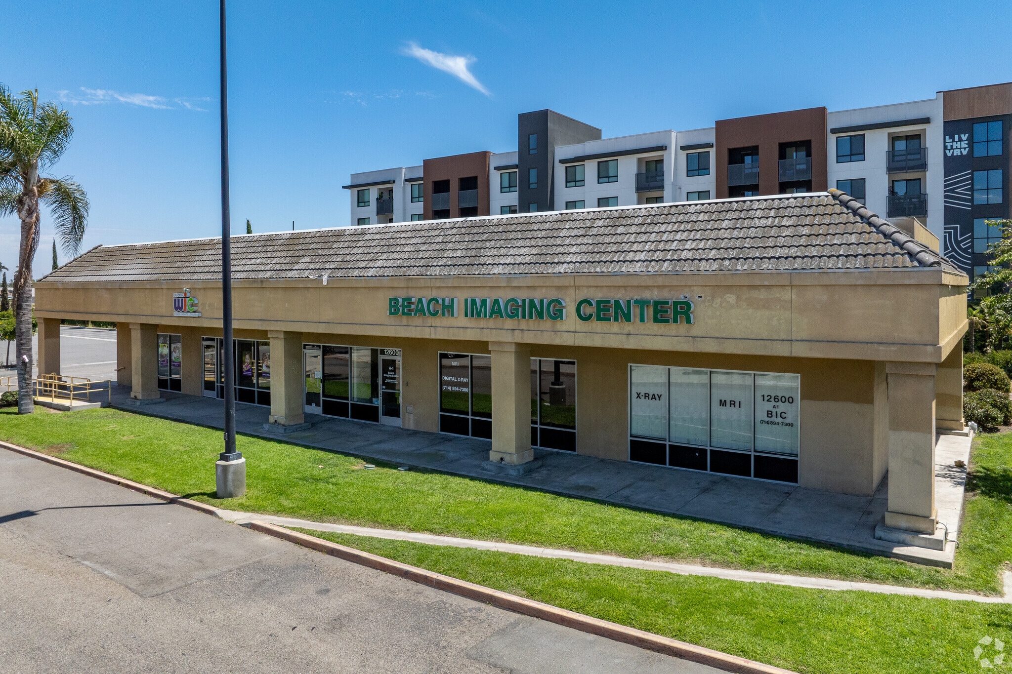 12600 Beach Blvd, Stanton, CA for lease Primary Photo- Image 1 of 5