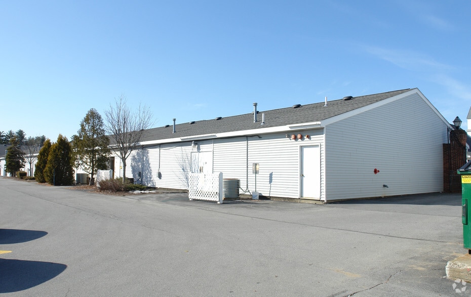 100 Saratoga Village Blvd, Malta, NY for lease - Building Photo - Image 2 of 15