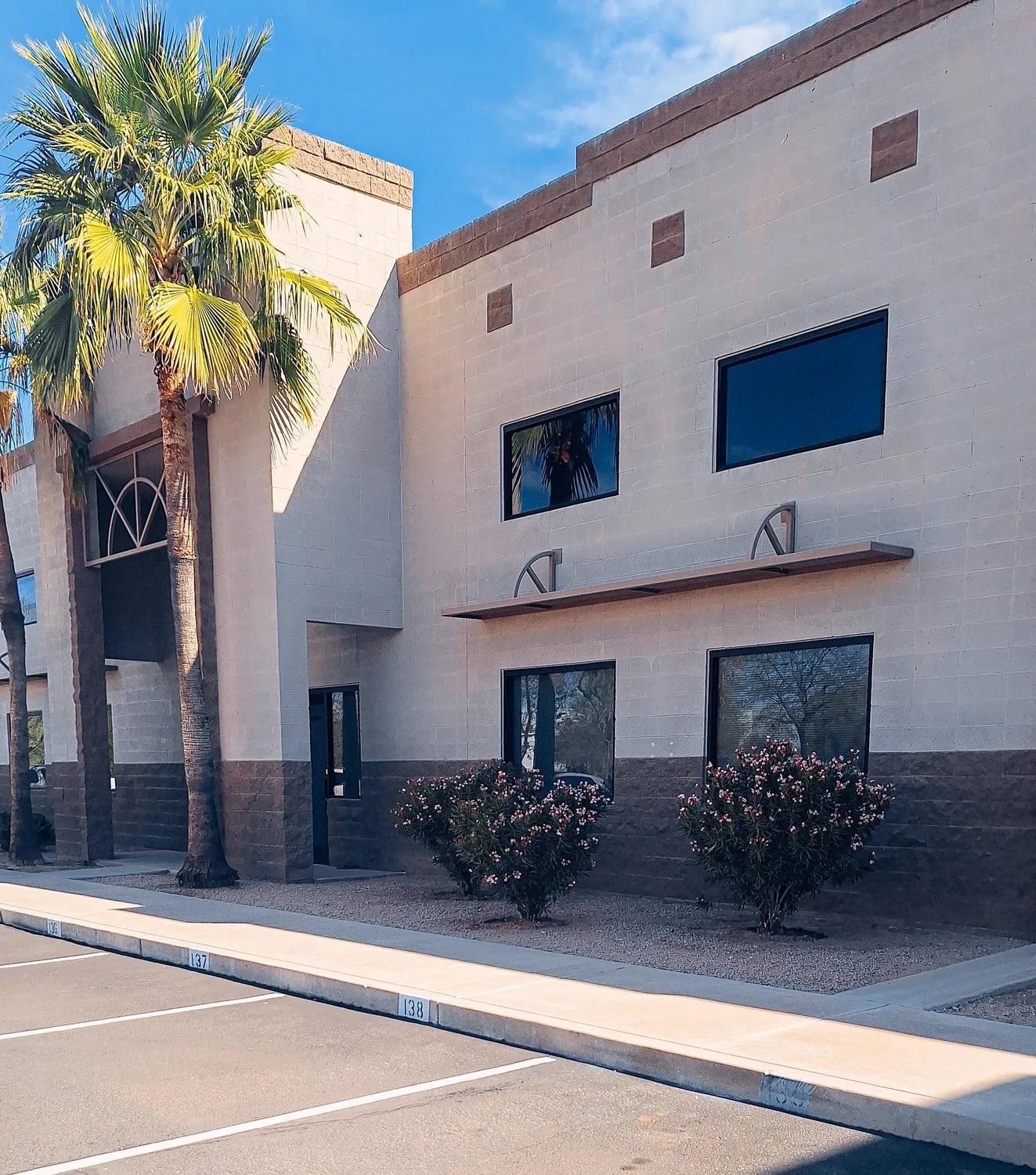 2942 N Greenfield Rd, Mesa, AZ for lease Building Photo- Image 1 of 1