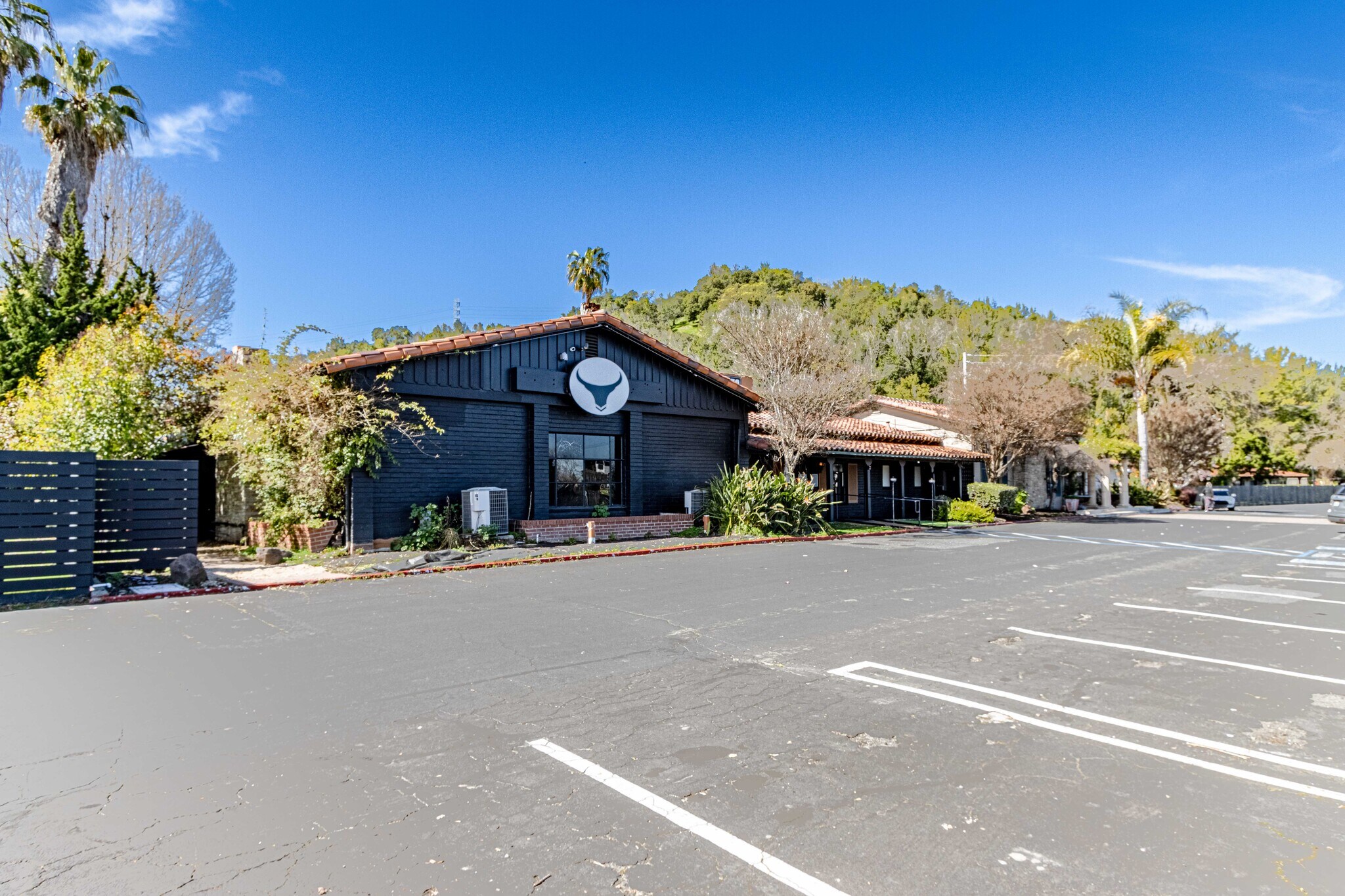 250 Entrada Dr, Novato, CA à louer Photo du bâtiment- Image 1 de 16