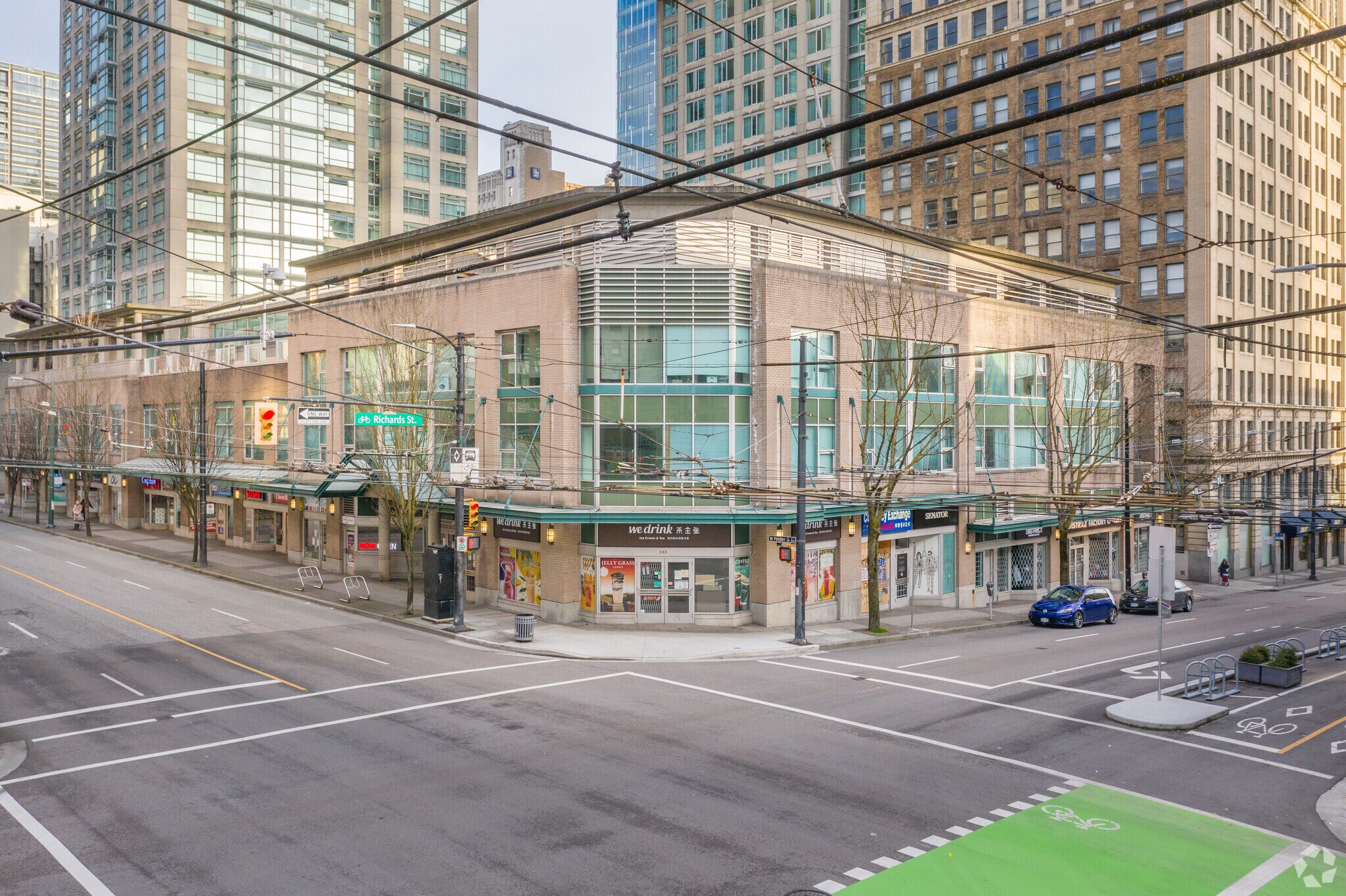 505-595 Pender St, Vancouver, BC à vendre Photo du bâtiment- Image 1 de 8