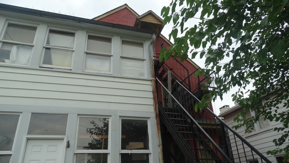 268 E Queen St, Chambersburg, PA à vendre - Photo du bâtiment - Image 2 de 11