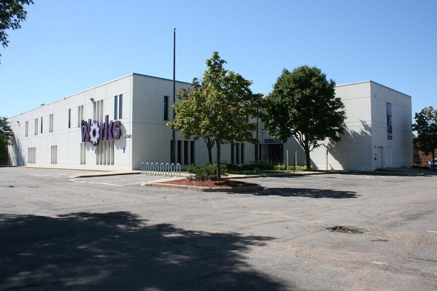 9740 Grand Ave S, Minneapolis, MN à louer - Photo du bâtiment - Image 1 de 22