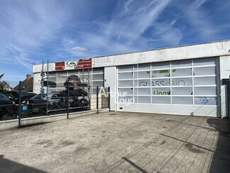 Plus de détails pour Local d'activités à louer