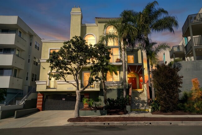More details for 6925 Kittyhawk Ave, Los Angeles, CA - Multifamily for Sale
