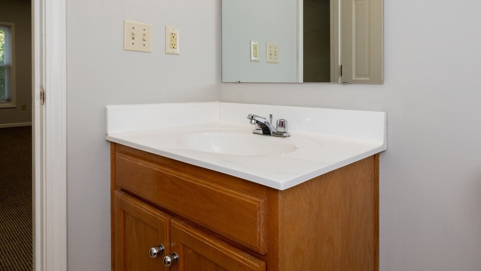 2821 S Hurstbourne Pky, Louisville, KY à vendre - Photo intérieure - Image 3 de 6