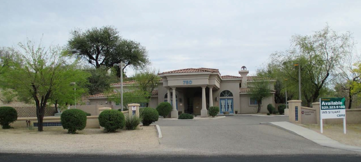 750 E Foothills Dr, Tucson, AZ à vendre Photo du bâtiment- Image 1 de 1