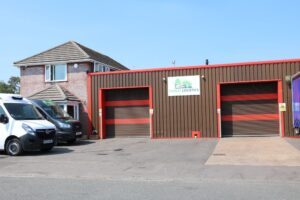 Crow Arch Ln, Ringwood for lease Building Photo- Image 1 of 2