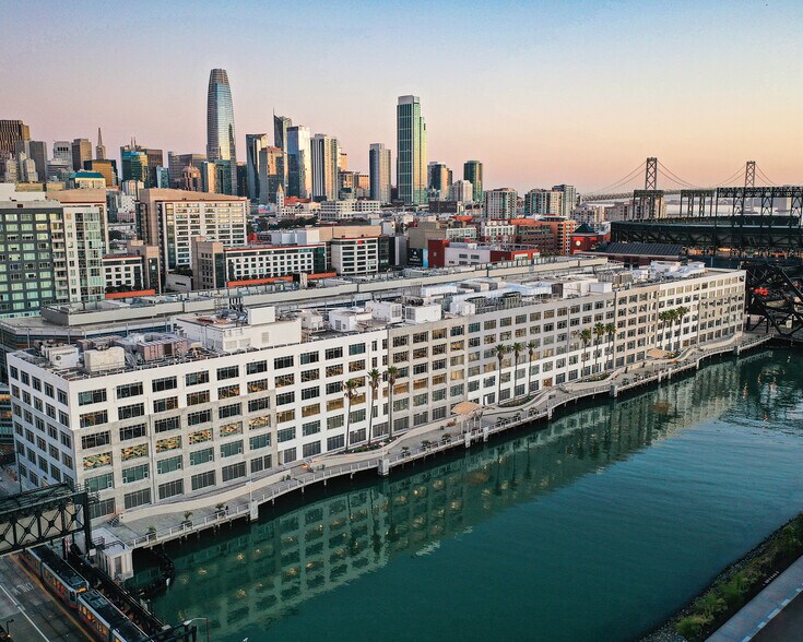 185 Berry St, San Francisco, CA à louer - Photo du bâtiment - Image 3 de 16