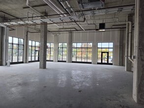 176 Robert St S, Saint Paul, MN for lease Interior Photo- Image 1 of 6