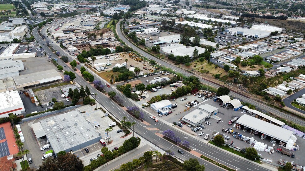 469 E Mission Rd, San Marcos, CA à vendre - Photo du bâtiment - Image 2 de 3