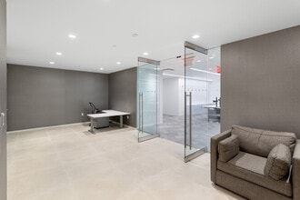 1345 Avenue of the Americas, New York, NY for lease Interior Photo- Image 2 of 11