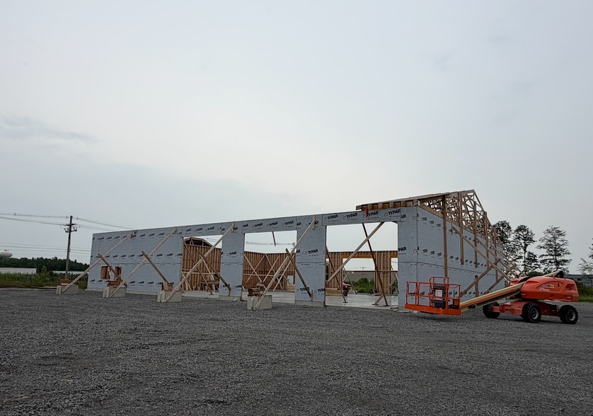 3114 84th Ave, Zeeland, MI for lease - Building Photo - Image 2 of 4