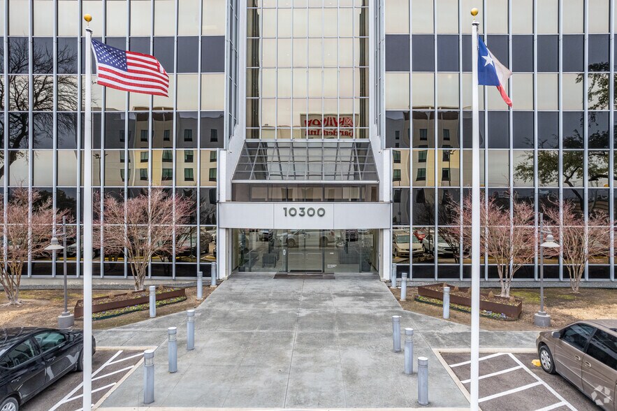 10300 N Central Expy, Dallas, TX à louer - Photo du bâtiment - Image 3 de 15
