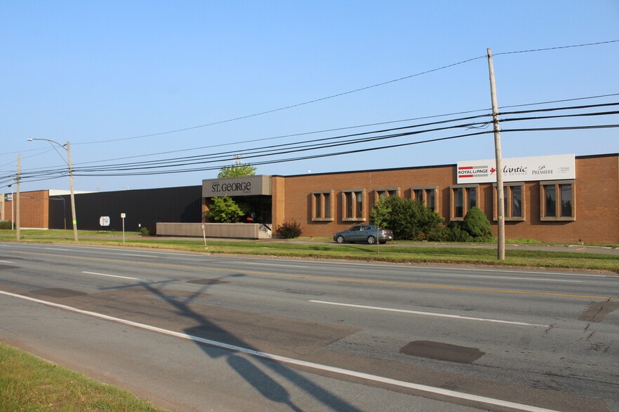 653 St George Blvd, Moncton, NB for lease - Building Photo - Image 2 of 9