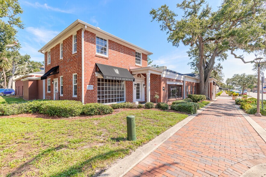 200 Magnolia Ave, Daytona Beach, FL à vendre - Photo du bâtiment - Image 1 de 22