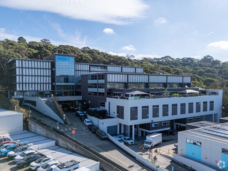 122-126 Old Pittwater Rd, Brookvale for sale - Primary Photo - Image 1 of 6