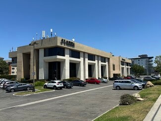 Plus de détails pour 1855 W Katella Ave, Orange, CA - Bureau, Bureau/Médical à louer